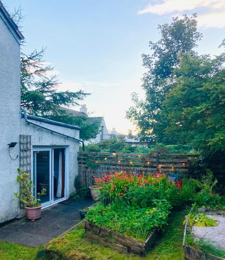 Hidden Gem In A Great Location Very Near Isle Of Skye Apartment *